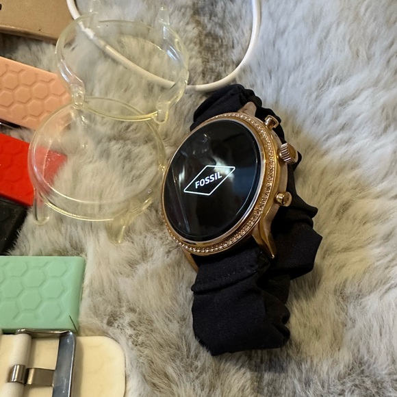 Fossil Julianna HR Smartwatch Blush - Picture 7 of 7